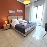 아파트 Kiki'S Seaview House *