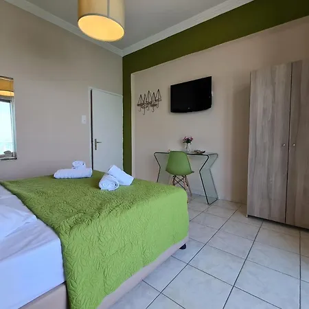 Apartment Kikis House
