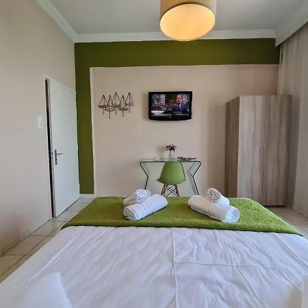 Apartment Kikis House